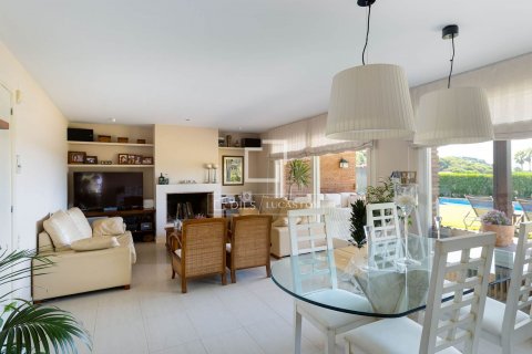 4 bedrooms villa for sale in Sant Vicenc De Montalt, Barcelona, Catalonia, Spain № 8735 - photo 10