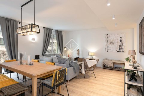 2 bedrooms apartment for sale in Barcelona, Catalonia, Spain № 8728 - photo 3