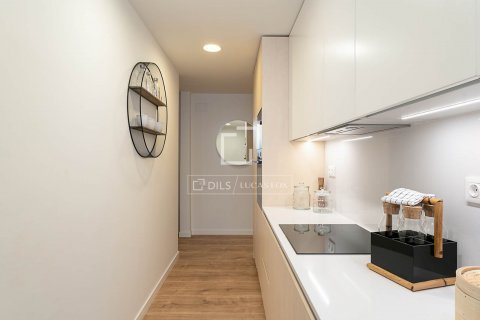 2 bedrooms apartment for sale in Barcelona, Catalonia, Spain № 8728 - photo 16