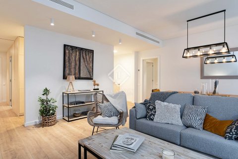 2 bedrooms apartment for sale in Barcelona, Catalonia, Spain № 8728 - photo 7