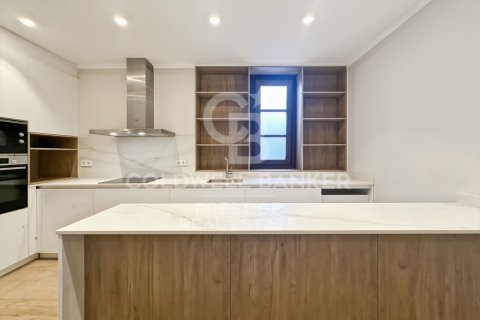 Купить квартиру в Барселона, Испания с 3 спальни, 160м², № 5827 - фото 5
