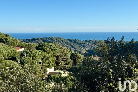 Сasa de 4 dormitorios en venta en Arenys de Munt, Barcelona, Cataluña, Spain № 4996 - foto 29