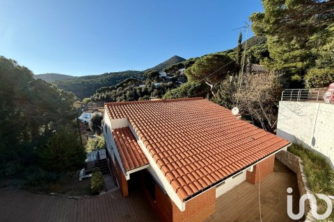 Сasa de 4 dormitorios en venta en Arenys de Munt, Barcelona, Cataluña, Spain № 4996 - foto 27