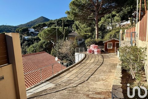 Сasa de 4 dormitorios en venta en Arenys de Munt, Barcelona, Cataluña, Spain № 4996 - foto 28