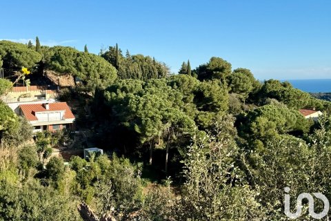 Сasa de 4 dormitorios en venta en Arenys de Munt, Barcelona, Cataluña, Spain № 4996 - foto 4