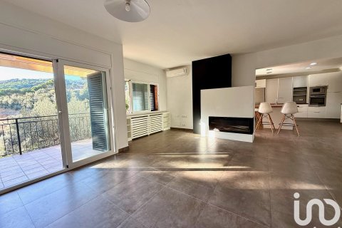 Сasa de 4 dormitorios en venta en Arenys de Munt, Barcelona, Cataluña, Spain № 4996 - foto 8