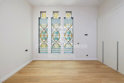 Apartamento de 3 dormitorios en venta en Barcelona, Cataluña, Spain № 5750 - foto 20