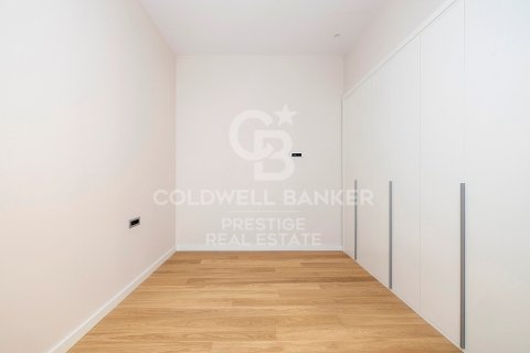 Apartamento de 3 dormitorios en venta en Barcelona, Cataluña, Spain № 5750 - foto 17