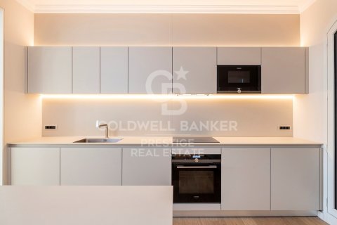Apartamento de 3 dormitorios en venta en Barcelona, Cataluña, Spain № 5750 - foto 10