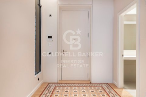 Apartamento de 3 dormitorios en venta en Barcelona, Cataluña, Spain № 5750 - foto 24