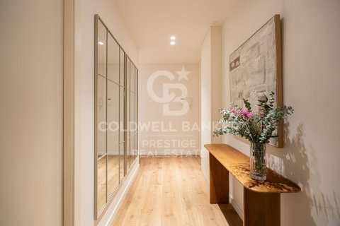 2 bedrooms apartment for sale in Barcelona, Catalonia, Spain № 5404 - photo 9