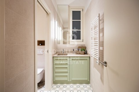 2 bedrooms apartment for sale in Barcelona, Catalonia, Spain № 5404 - photo 15