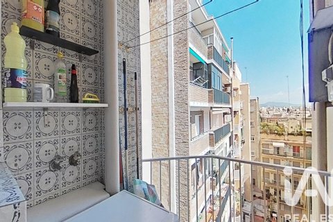 Купить квартиру в Барселона, Испания с 3 спальни, 85м², № 7346 - фото 26