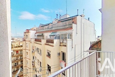 Купить квартиру в Барселона, Испания с 3 спальни, 85м², № 7346 - фото 11