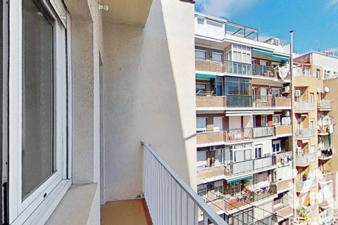 Купить квартиру в Барселона, Испания с 3 спальни, 85м², № 7346 - фото 10