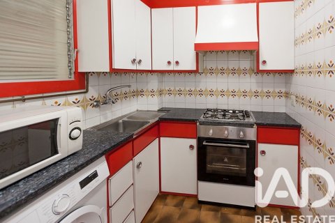 Apartamento de 4 dormitorios en venta en Barcelona, Cataluña, Spain № 7342 - foto 11