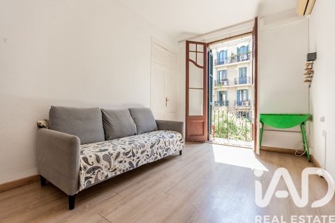 Apartamento de 4 dormitorios en venta en Barcelona, Cataluña, Spain № 7342 - foto 3
