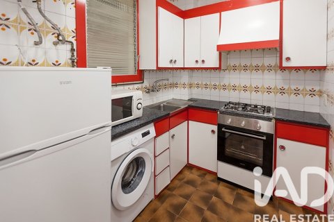 Apartamento de 4 dormitorios en venta en Barcelona, Cataluña, Spain № 7342 - foto 12