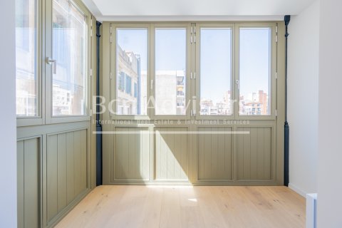 2 bedrooms apartment for sale in Barcelona, Catalonia, Spain № 2886 - photo 22