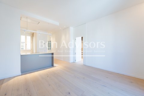 2 bedrooms apartment for sale in Barcelona, Catalonia, Spain № 2886 - photo 2