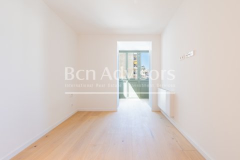 2 bedrooms apartment for sale in Barcelona, Catalonia, Spain № 2886 - photo 20