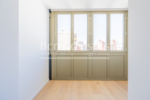 2 bedrooms apartment for sale in Barcelona, Catalonia, Spain № 2886 - photo 7