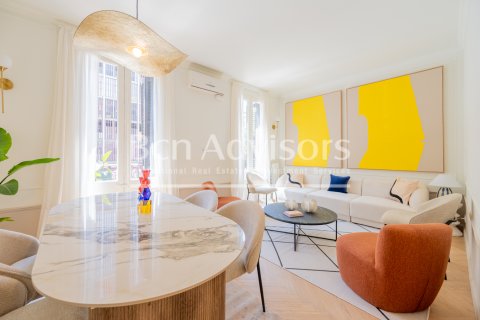2 bedrooms apartment for sale in Barcelona, Catalonia, Spain № 2889