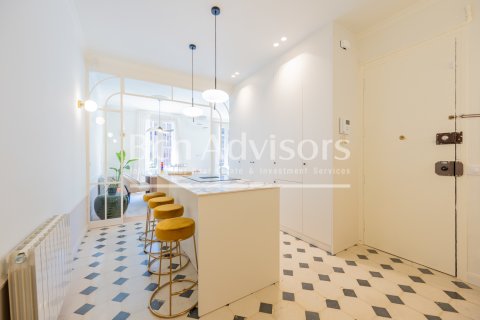 2 bedrooms apartment for sale in Barcelona, Catalonia, Spain № 2889 - photo 12