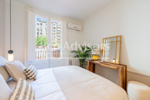 2 bedrooms apartment for sale in Barcelona, Catalonia, Spain № 2889 - photo 23