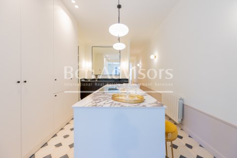 2 bedrooms apartment for sale in Barcelona, Catalonia, Spain № 2889 - photo 17