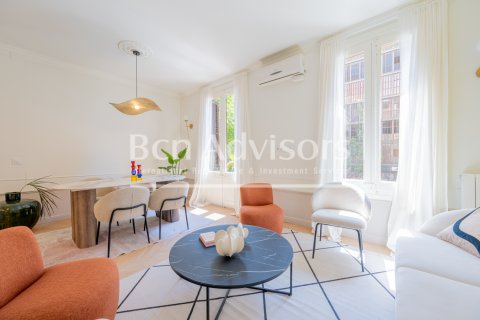 2 bedrooms apartment for sale in Barcelona, Catalonia, Spain № 2889 - photo 3