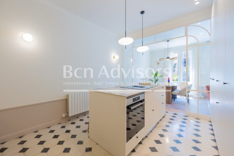 2 bedrooms apartment for sale in Barcelona, Catalonia, Spain № 2889 - photo 15