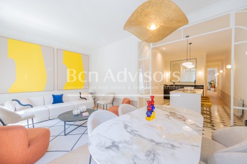 2 bedrooms apartment for sale in Barcelona, Catalonia, Spain № 2889 - photo 10
