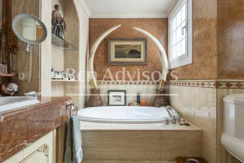 2 bedrooms apartment for sale in Barcelona, Catalonia, Spain № 2888 - photo 25