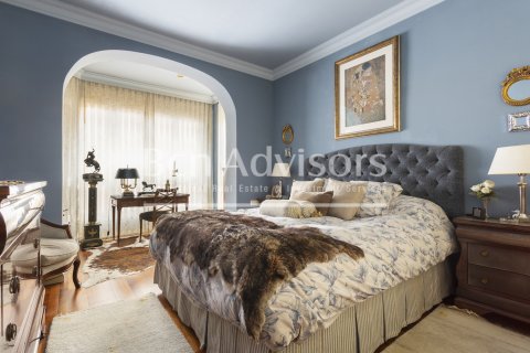 2 bedrooms apartment for sale in Barcelona, Catalonia, Spain № 2888 - photo 16
