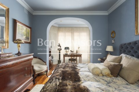 2 bedrooms apartment for sale in Barcelona, Catalonia, Spain № 2888 - photo 17