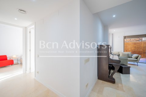 2 bedrooms apartment for sale in Barcelona, Catalonia, Spain № 2887 - photo 23