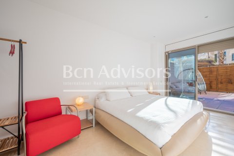2 bedrooms apartment for sale in Barcelona, Catalonia, Spain № 2887 - photo 25