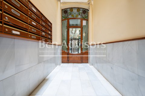 Купить квартиру в Барселона, Испания с 2 спальни, 74м², № 2890 - фото 30