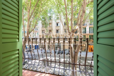 Купить квартиру в Барселона, Испания с 2 спальни, 74м², № 2890 - фото 21