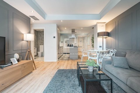 3 bedrooms apartment for sale in Barcelona, Catalonia, Spain № 6811 - photo 6