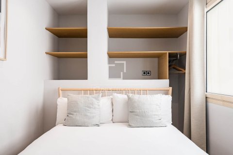 3 bedrooms apartment for sale in Barcelona, Catalonia, Spain № 6811 - photo 16