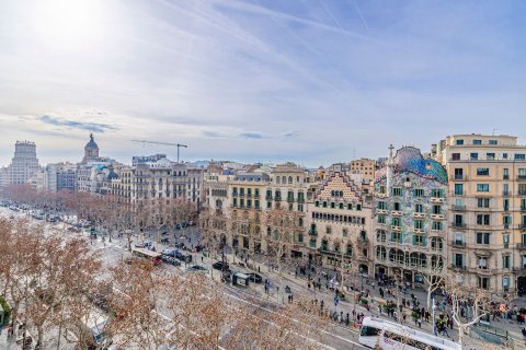 Купить квартиру в Барселона, Испания с 4 комнаты, 221м², № 6231 - фото 7