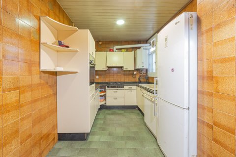 4 bedrooms apartment for sale in Barcelona, Catalonia, Spain № 6230 - photo 4