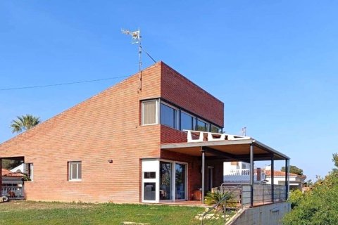 4 bedrooms house for sale in Calafell, Tarragona, Catalonia, Spain № 6228