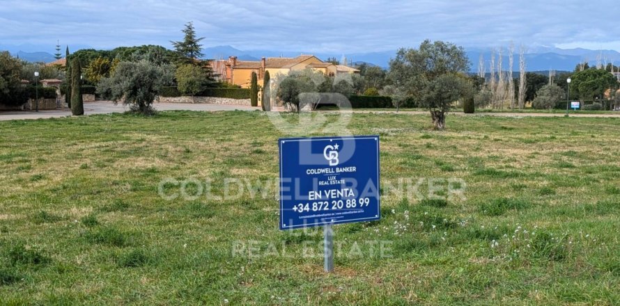 5728 sq.m. land plot for sale in Peralada, Girona, Catalonia, Spain № 5766