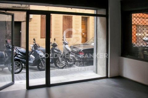 Propiedad comercial de 330 m² en venta en Barcelona, Cataluña, Spain № 5768 - foto 1
