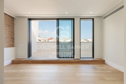 Ático de 3 dormitorios en venta en Barcelona, Cataluña, Spain № 5763 - foto 11