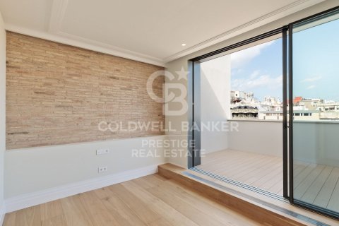 Ático de 3 dormitorios en venta en Barcelona, Cataluña, Spain № 5763 - foto 15