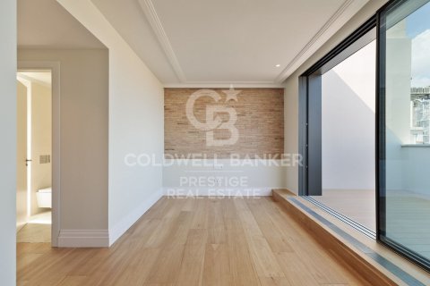 Ático de 3 dormitorios en venta en Barcelona, Cataluña, Spain № 5763 - foto 14